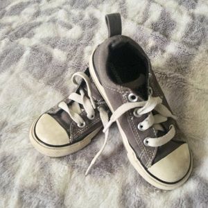 All-Star boys tennis shoes size 9